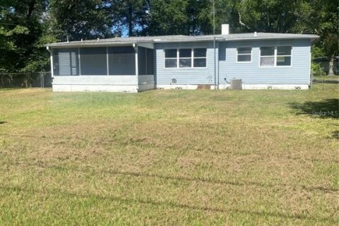 Villa ou maison à vendre à Kissimmee, Floride: 2 chambres, 82.59 m2 № 2389092 - photo 4