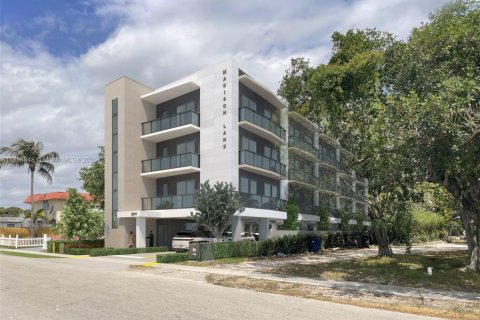 Land in Hollywood, Florida № 2017227