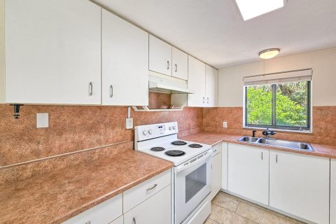 House in Flagler Beach, Florida 2 bedrooms, 126.35 sq.m. № 1722688 - photo 17