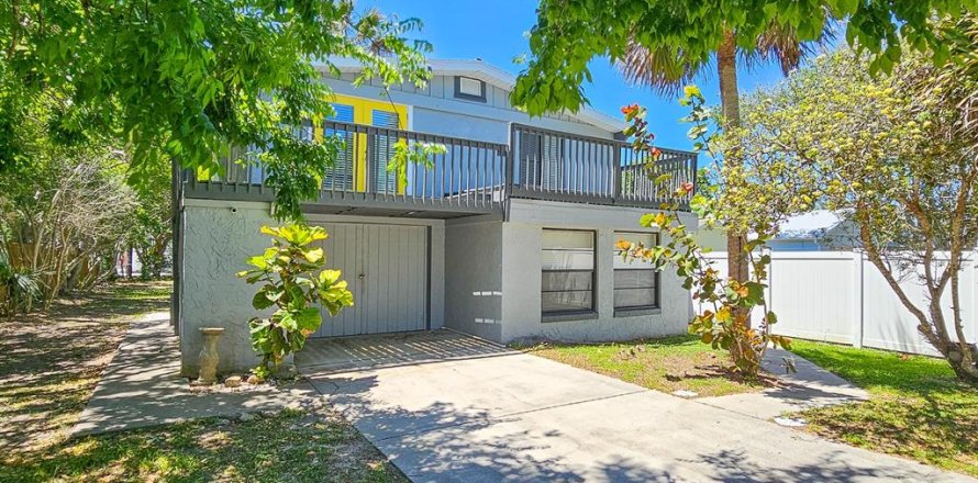 Casa en Flagler Beach, Florida 2 dormitorios, 126.35 m2 № 1722688