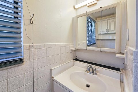 House in Flagler Beach, Florida 2 bedrooms, 126.35 sq.m. № 1722688 - photo 22