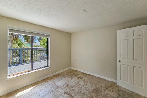 House in Flagler Beach, Florida 2 bedrooms, 126.35 sq.m. № 1722688 - photo 19
