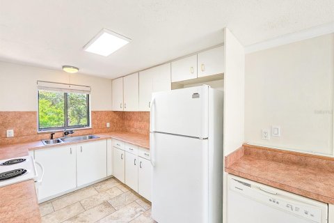 House in Flagler Beach, Florida 2 bedrooms, 126.35 sq.m. № 1722688 - photo 15