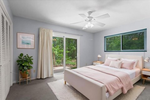 House in Gainesville, Florida 4 bedrooms, 170.48 sq.m. № 2102314 - photo 25