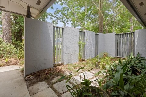House in Gainesville, Florida 4 bedrooms, 170.48 sq.m. № 2102314 - photo 4
