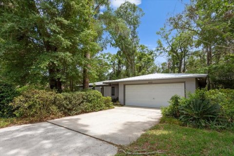 Casa en Gainesville, Florida 4 dormitorios, 170.48 m2 № 2102314