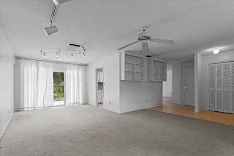 House in Gainesville, Florida 4 bedrooms, 170.48 sq.m. № 2102314 - photo 7