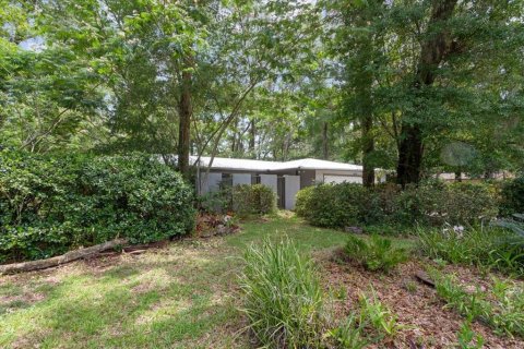 House in Gainesville, Florida 4 bedrooms, 170.48 sq.m. № 2102314 - photo 2