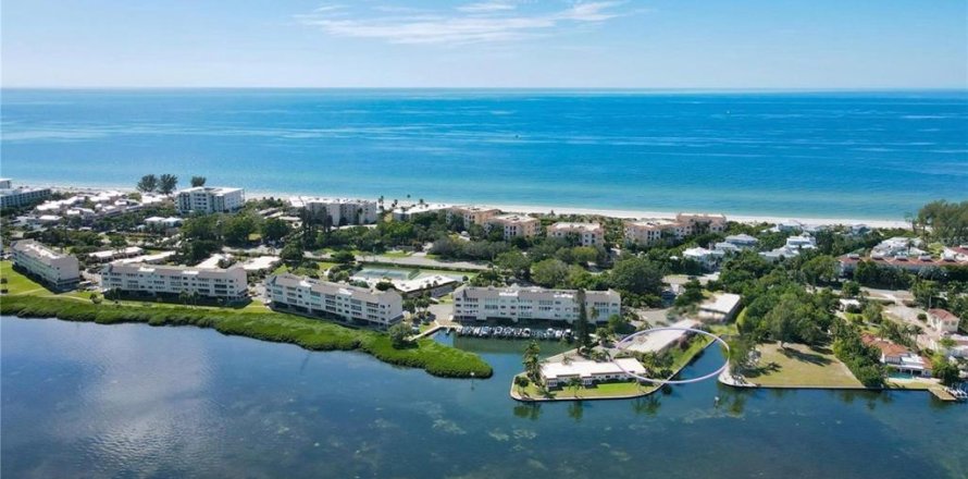 House in Longboat Key, Florida 3 bedrooms, 132.11 sq.m. № 1685478