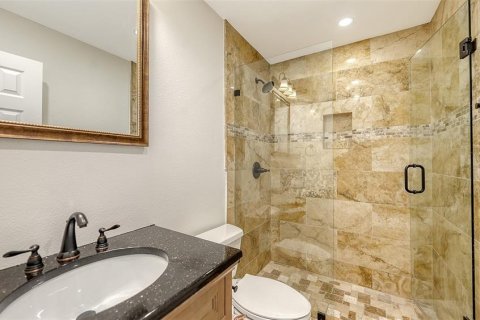 House in Longboat Key, Florida 3 bedrooms, 132.11 sq.m. № 1685478 - photo 27