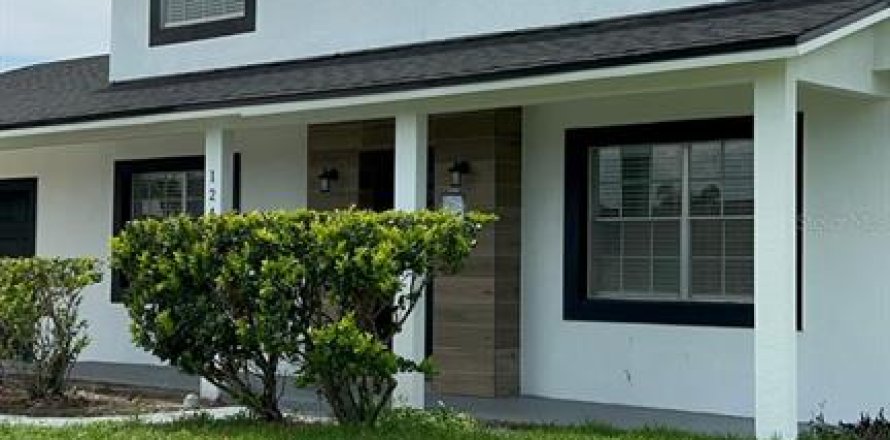 House in Orlando, Florida 3 bedrooms, 141.3 sq.m. № 1801663