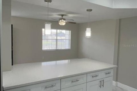 House in Orlando, Florida 3 bedrooms, 141.3 sq.m. № 1801663 - photo 20
