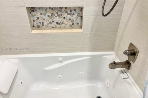 Townhouse in Boca Raton, Florida 3 bedrooms, 161.46 sq.m. № 2066201 - photo 21