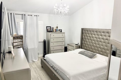 Townhouse in Boca Raton, Florida 3 bedrooms, 161.46 sq.m. № 2066201 - photo 23