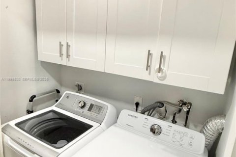 Townhouse in Boca Raton, Florida 3 bedrooms, 161.46 sq.m. № 2066201 - photo 14