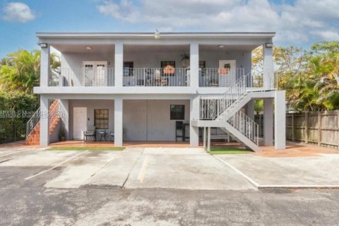 Villa ou maison à louer à Miami, Floride: 1 chambre, 274.99 m2 № 1965851 - photo 13