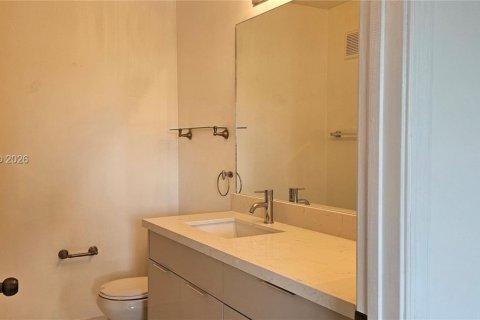 Снять в аренду таунхаус в Уэстон, Флорида 3 спальни, 134.06м2, № 2026634 - фото 20