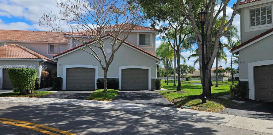 Таунхаус в Уэстон, Флорида 3 спальни, 134.06м2 № 2026634