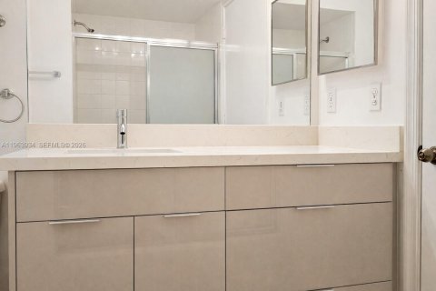 Снять в аренду таунхаус в Уэстон, Флорида 3 спальни, 134.06м2, № 2026634 - фото 11