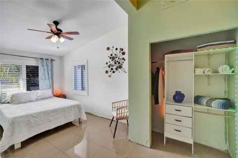 House in Pompano Beach, Florida 3 bedrooms, 97.73 sq.m. № 1954835 - photo 24