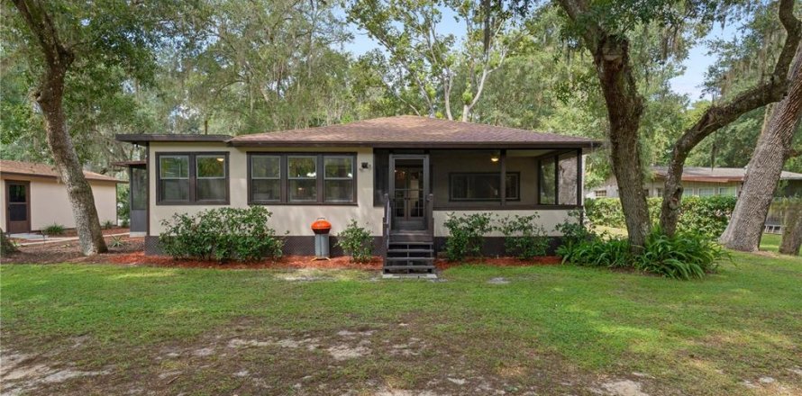 Villa ou maison à Floral City, Floride 2 chambres, 133.41 m2 № 2401088
