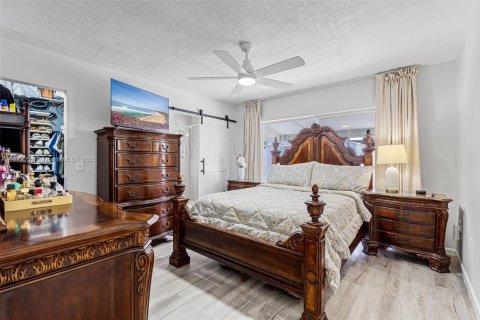 House in Homestead, Florida 3 bedrooms, 109.9 sq.m. № 1783883 - photo 19
