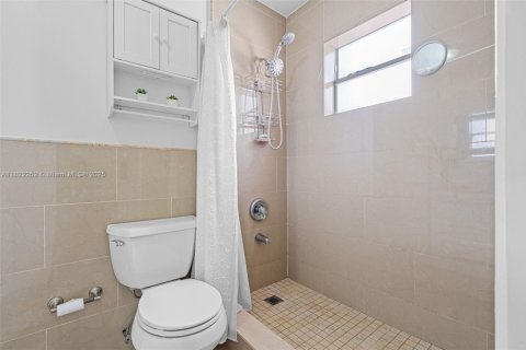 House in Homestead, Florida 3 bedrooms, 109.9 sq.m. № 1783883 - photo 22
