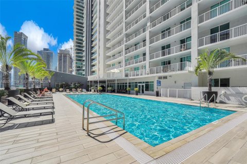 Condominio en venta en Miami, Florida, 1 dormitorio, 79.9 m2 № 2248823 - foto 26