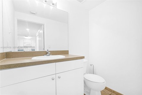 Condominio en venta en Miami, Florida, 1 dormitorio, 79.9 m2 № 2248823 - foto 13