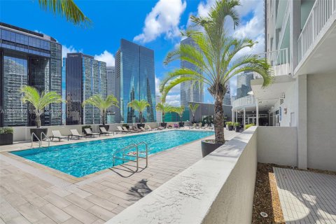 Condominio en Miami, Florida, 1 dormitorio № 2248823