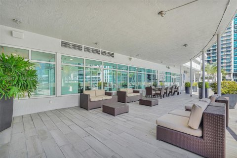 Condominio en venta en Miami, Florida, 1 dormitorio, 79.9 m2 № 2248823 - foto 25