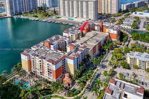 Copropriété à louer à Sunny Isles Beach, Floride: 1 chambre, 62.52 m2 № 2421520 - photo 18