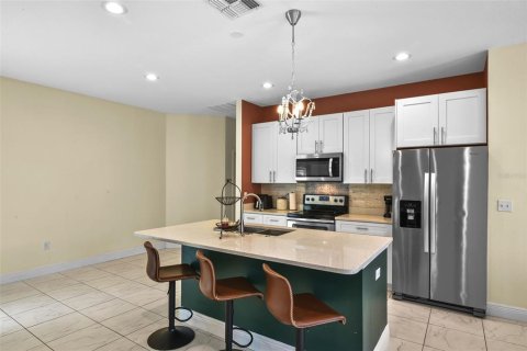 House in Deltona, Florida 4 bedrooms, 154.22 sq.m. № 1765601 - photo 5