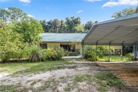 House in Ocala, Florida 5 bedrooms, 274.25 sq.m. № 1280400 - photo 1