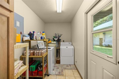 House in Ocala, Florida 5 bedrooms, 274.25 sq.m. № 1280400 - photo 18