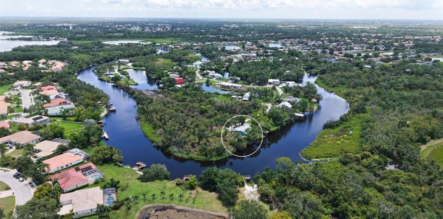 Villa ou maison à Bradenton, Floride 3 chambres, 153.29 m2 № 1820541