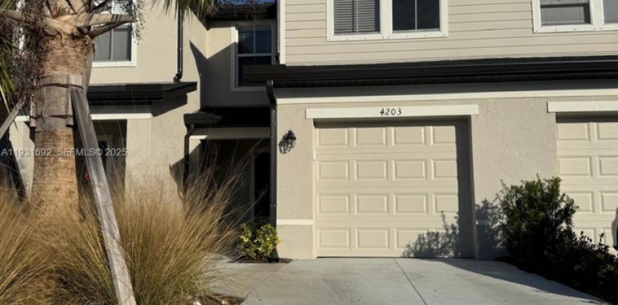 Touwnhouse à Fort Myers, Floride 3 chambres, 128.02 m2 № 1990345