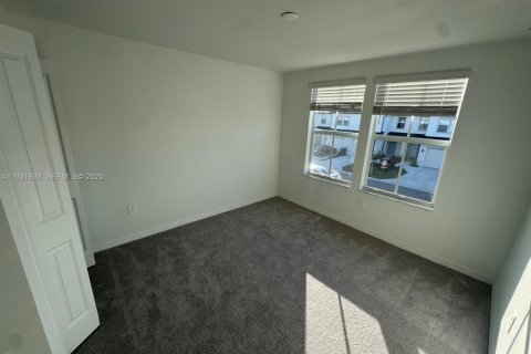 Touwnhouse à louer à Fort Myers, Floride: 3 chambres, 128.02 m2 № 1990345 - photo 7