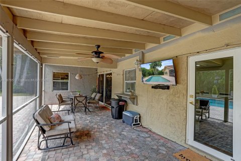 Villa ou maison à vendre à Cooper City, Floride: 3 chambres, 151.06 m2 № 1925191 - photo 29