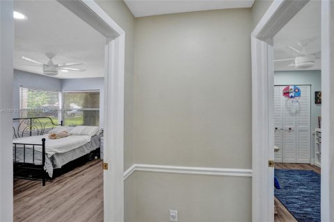 Villa ou maison à vendre à Cooper City, Floride: 3 chambres, 151.06 m2 № 1925191 - photo 23