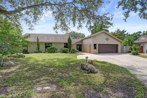 Villa ou maison à vendre à Cooper City, Floride: 3 chambres, 151.06 m2 № 1925191 - photo 2