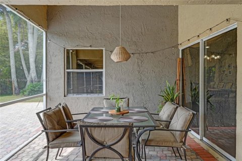 Villa ou maison à vendre à Cooper City, Floride: 3 chambres, 151.06 m2 № 1925191 - photo 30