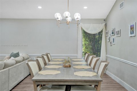 Villa ou maison à vendre à Cooper City, Floride: 3 chambres, 151.06 m2 № 1925191 - photo 6