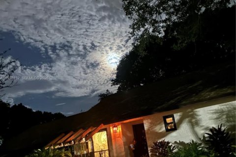 Снять в аренду виллу или дом в Бойнтон-Бич, Флорида 1 спальня, 66.7м2, № 2003823 - фото 2