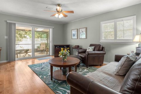 Casa en venta en Gainesville, Florida, 3 dormitorios, 138.89 m2 № 1919550 - foto 21