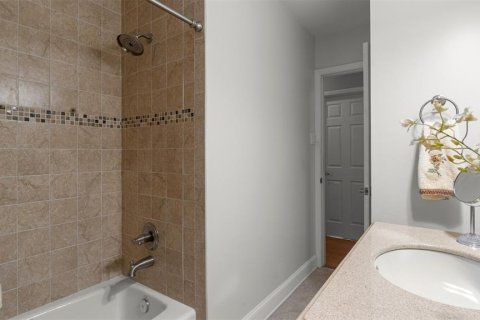Casa en venta en Gainesville, Florida, 3 dormitorios, 138.89 m2 № 1919550 - foto 19