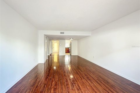 Adosado en alquiler en Orlando, Florida, 2 dormitorios, 115.2 m2 № 1905744 - foto 14