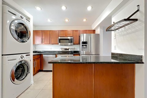 Adosado en alquiler en Orlando, Florida, 2 dormitorios, 115.2 m2 № 1905744 - foto 4