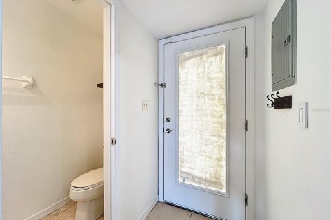 Adosado en alquiler en Orlando, Florida, 2 dormitorios, 115.2 m2 № 1905744 - foto 2