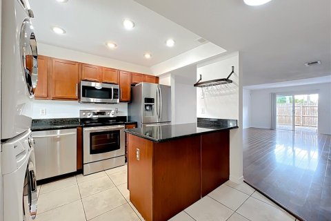 Adosado en alquiler en Orlando, Florida, 2 dormitorios, 115.2 m2 № 1905744 - foto 5
